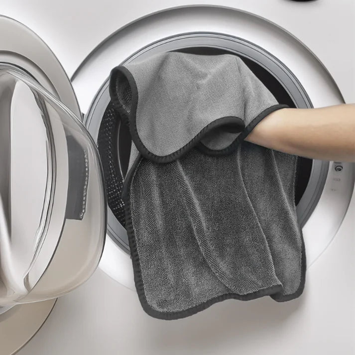 AbsorbaMax XL DryShield Towel